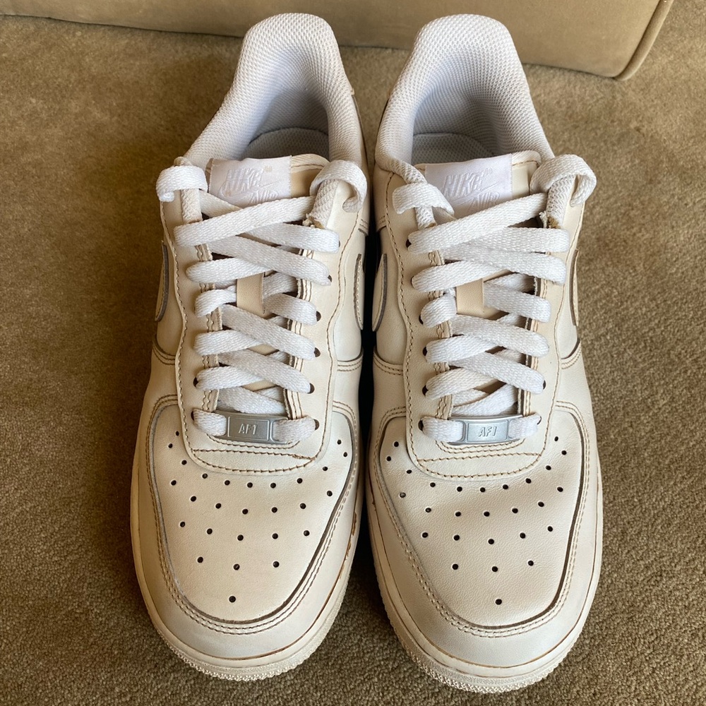 Nike Air Force 1 “Latte” size M7/W8.5 - Picture 3 of 4